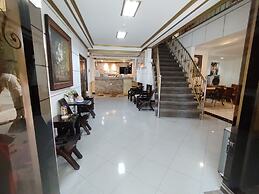 Spring Plaza Hotel