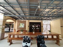 Spring Plaza Hotel