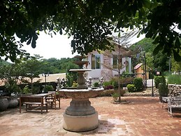 Stamp Hills Resort & Restaurant
