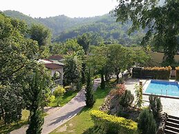 Stamp Hills Resort & Restaurant
