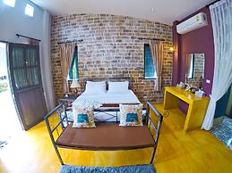 Stamp Hills Resort & Restaurant