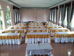 Stamp Hills Resort & Restaurant