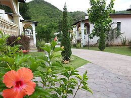 Stamp Hills Resort & Restaurant