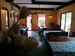 Stamp Hills Resort & Restaurant