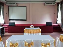 Stamp Hills Resort & Restaurant