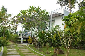 The Happiness Resort