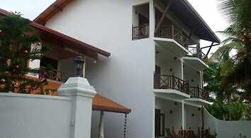 Aussie Swiss Beach Resort