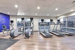 Holiday Inn Express & Suites Moore by IHG