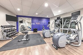 Holiday Inn Express & Suites Moore by IHG