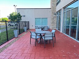 Holiday Inn Express & Suites Moore by IHG