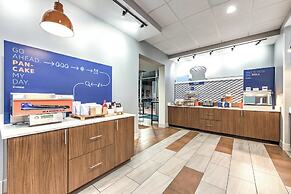 Holiday Inn Express & Suites Moore by IHG