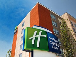 Holiday Inn Express & Suites Moore by IHG