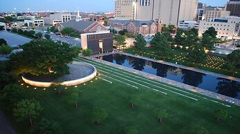 Holiday Inn Express & Suites Moore by IHG