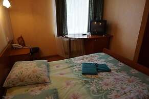 Hotel Duets