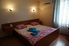 Hotel Duets