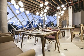 V Grand Hotel, a member of Radisson Individuals