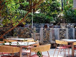 V Grand Hotel, a member of Radisson Individuals