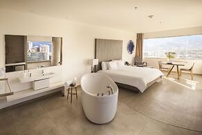 V Grand Hotel, a member of Radisson Individuals