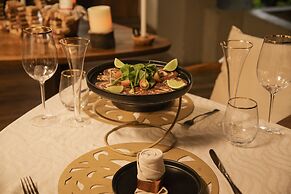 V Grand Hotel, a member of Radisson Individuals