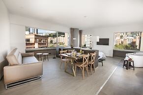 V Grand Hotel, a member of Radisson Individuals