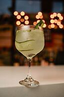 V Grand Hotel, a member of Radisson Individuals