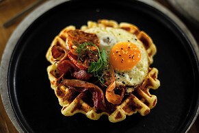 V Grand Hotel, a member of Radisson Individuals