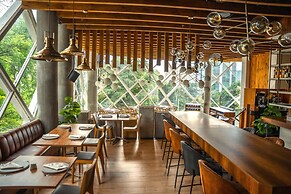 V Grand Hotel, a member of Radisson Individuals