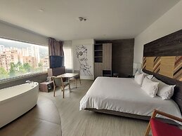 V Grand Hotel, a member of Radisson Individuals