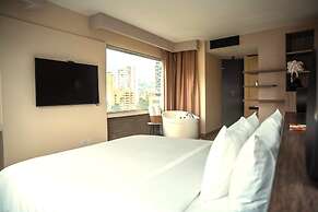 V Grand Hotel, a member of Radisson Individuals