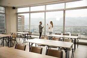 V Grand Hotel, a member of Radisson Individuals