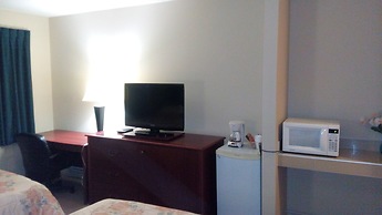 Morinville Plaza & Suites