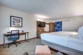 Holiday Inn Express & Suites Dallas North - Addison by IHG