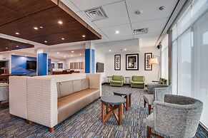 Holiday Inn Express & Suites Dallas North - Addison by IHG