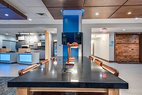 Holiday Inn Express & Suites Dallas North - Addison by IHG