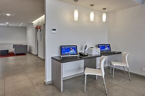 City Express Junior by Marriott Toluca Zona Industrial