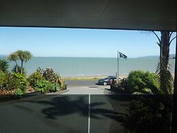 Pohutukawa Coast Bed & Breakfast