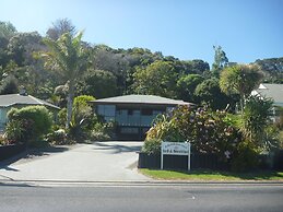 Pohutukawa Coast Bed & Breakfast