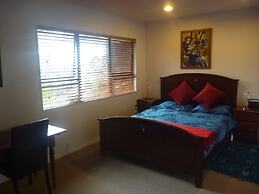 Pohutukawa Coast Bed & Breakfast