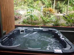 Pohutukawa Coast Bed & Breakfast