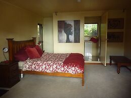 Pohutukawa Coast Bed & Breakfast