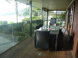 Pohutukawa Coast Bed & Breakfast