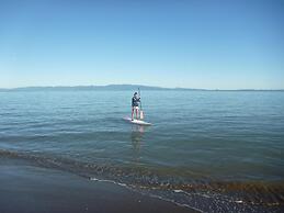 Pohutukawa Coast Bed & Breakfast