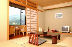 Yufuin Hotel Shuhokan