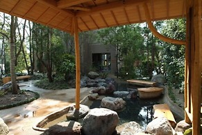 Yufuin Hotel Shuhokan