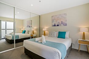 Kangaroo Bay Apartments