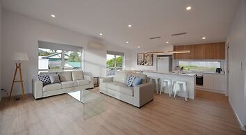 Kangaroo Bay Apartments