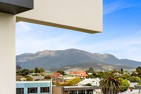 Kangaroo Bay Apartments