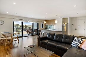 Kangaroo Bay Apartments