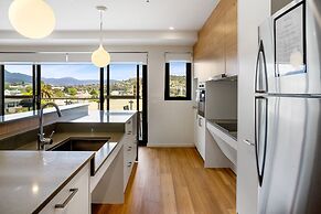 Kangaroo Bay Apartments