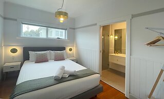 Kangaroo Bay Apartments